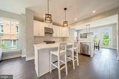 15948 Chieftain Avenue, Rockville, MD 20855 - Photo 4