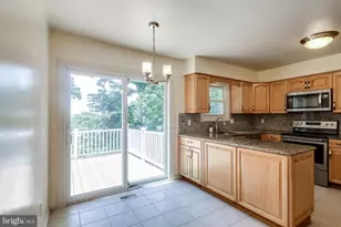 6 Rippling Brook Ct, Silver Spring, MD 20906 - Photo 6