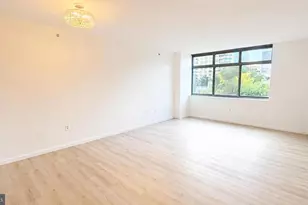 7111 Woodmont Ave, Bethesda, MD 20815 - Photo 4