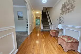 3 Castle Cliff Ct, Silver Spring, MD 20904 - Photo 2