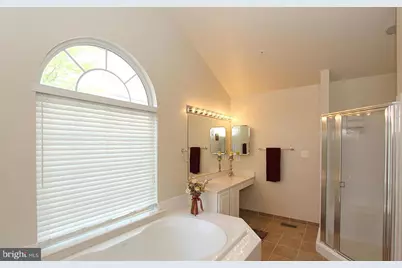537 Longhorn Crescent, Rockville, MD 20850 - Photo 8