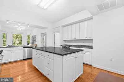 10401 Strathmore Park Court #101, North Bethesda, MD 20852 - Photo 12