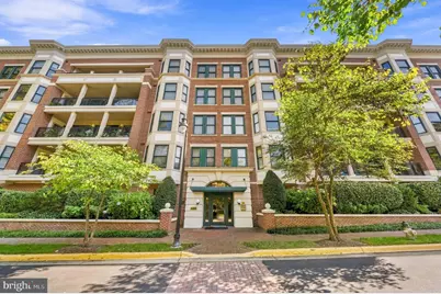 10401 Strathmore Park Court #101, North Bethesda, MD 20852 - Photo 2
