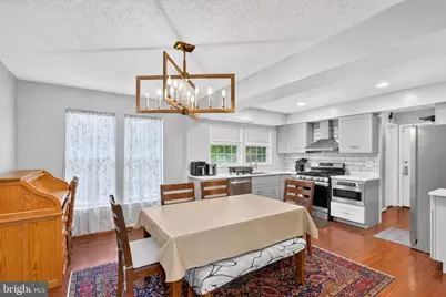 19319 Plummer Drive, Germantown, MD 20876 - Photo 12