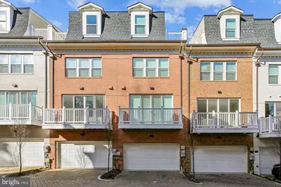 10340 Grosvenor Place, Rockville, MD 20852 - Photo 2