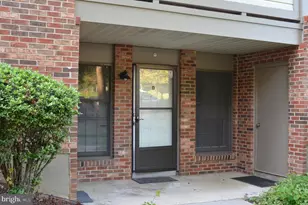18708 Caledonia Ct, Germantown, MD 20874 - Photo 2