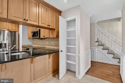 7787 Heatherton Lane, Potomac, MD 20854 - Photo 6