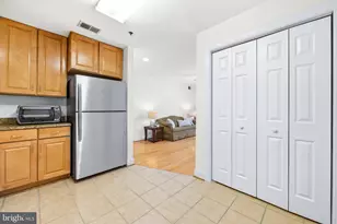 9717 Winery Ct, Gaithersburg, MD 20879 - Photo 8