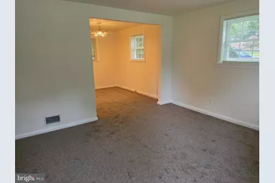 4700 Red Fox Road, Rockville, MD 20852 - Photo 2