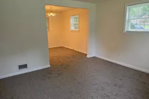 4700 Red Fox Rd, Rockville, MD 20852 - Photo 2
