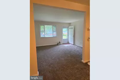 4700 Red Fox Road, Rockville, MD 20852 - Photo 4