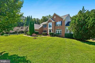 3733 Flintridge Ct, Brookeville, MD 20833 - Photo 2