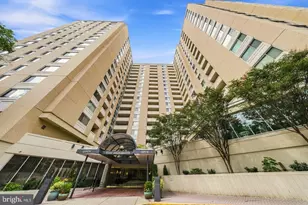 4601 N Park Ave, Chevy Chase, MD 20815 - Photo 18