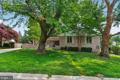 6216 Goodview Street, Bethesda, MD 20817 - Photo 4