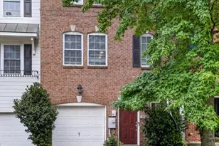 18705 Falling River Dr, Gaithersburg, MD 20879 - Photo 2
