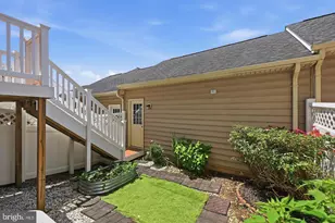 12105 Pond Pine Dr, Clarksburg, MD 20871 - Photo 20