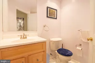 127 Swarthmore Ave, Gaithersburg, MD 20877 - Photo 2