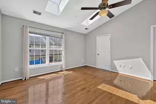 20811 Shamrock Glen Cir, Germantown, MD 20874 - Photo 8