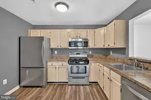 15308 Diamond Cove Terrace, Rockville, MD 20850 - Photo 6