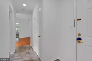 806 Amber Tree Ct, Gaithersburg, MD 20878 - Photo 6