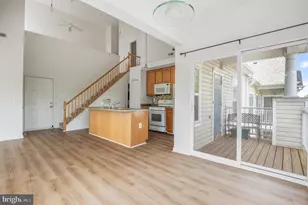 9810 Feathertree Terrace, Montgomery Village, MD 20886 - Photo 10