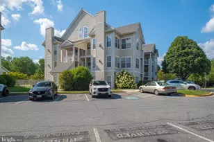 9810 Feathertree Terrace, Montgomery Village, MD 20886 - Photo 32