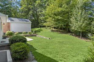 8212 Hawthorne Rd, Bethesda, MD 20817 - Photo 12