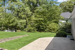 8212 Hawthorne Rd, Bethesda, MD 20817 - Photo 14