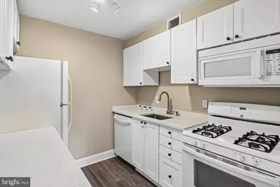 10200 Rockville Pike #302, Rockville, MD 20852 - Photo 18