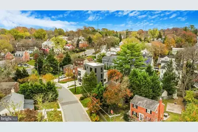 4902 Greenway Drive, Bethesda, MD 20816 - Photo 2
