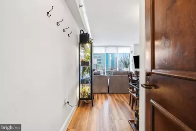 4801 Fairmont Avenue #810, Bethesda, MD 20814 - Photo 6