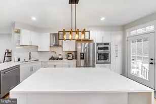 156 Golden Ash Way, Gaithersburg, MD 20878 - Photo 4