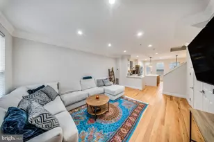 156 Golden Ash Way, Gaithersburg, MD 20878 - Photo 2