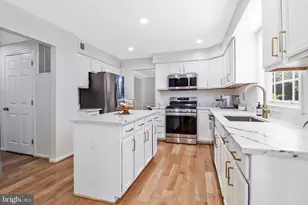 12217 Pissaro Dr, North Potomac, MD 20878 - Photo 12