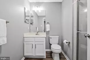 12217 Pissaro Dr, North Potomac, MD 20878 - Photo 32