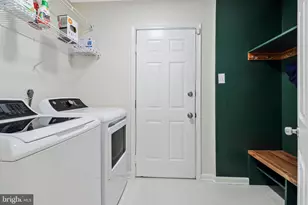 12217 Pissaro Dr, North Potomac, MD 20878 - Photo 18