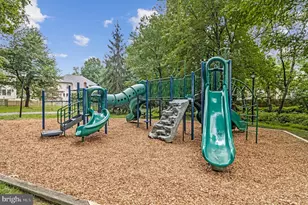 12217 Pissaro Dr, North Potomac, MD 20878 - Photo 36