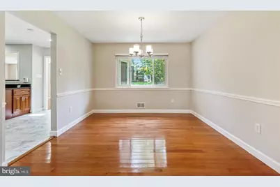 11409 Beechgrove Lane, Potomac, MD 20854 - Photo 6