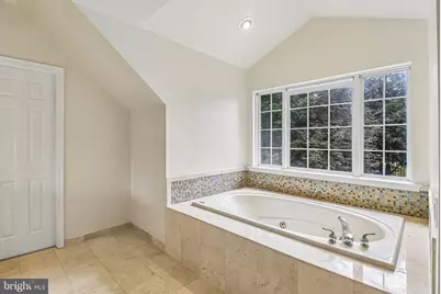 18428 Crownsgate Circle, Germantown, MD 20874 - Photo 40