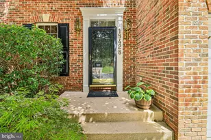 18428 Crownsgate Cir, Germantown, MD 20874 - Photo 4