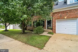 18428 Crownsgate Cir, Germantown, MD 20874 - Photo 2
