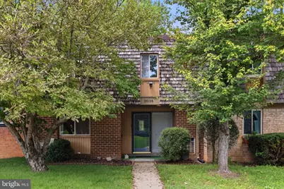 19538 Burlingame, Montgomery Village, MD 20886 - Photo 2