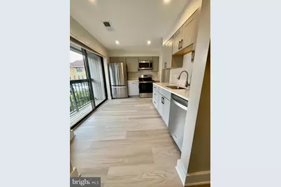 1 Dudley Court #39, Bethesda, MD 20814 - Photo 2