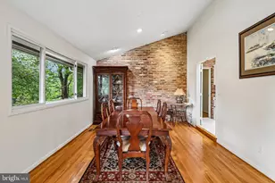 8901 Charred Oak Dr, Bethesda, MD 20817 - Photo 16