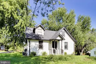 16008 Batson Rd, Spencerville, MD 20868 - Photo 2