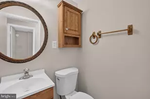 19229 Deep Run Ct, Germantown, MD 20876 - Photo 10