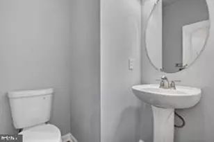 11612 Leesborough, Silver Spring, MD 20902 - Photo 10