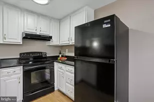 18607 Sandpiper Ln, Gaithersburg, MD 20879 - Photo 8