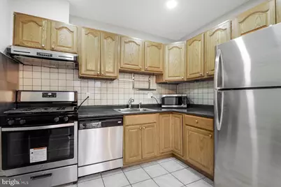864 College Parkway #201, Rockville, MD 20850 - Photo 10