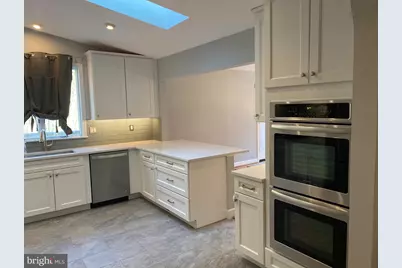 9917 Betteker Lane, Potomac, MD 20854 - Photo 8